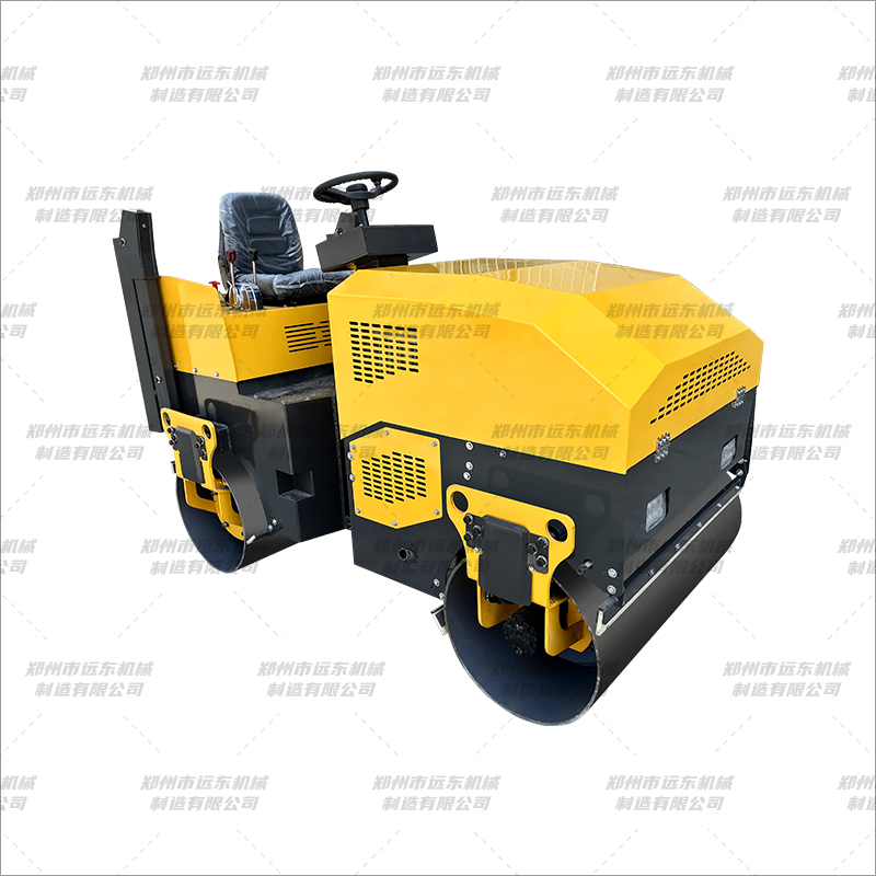 FVR1200單振 座駕壓路機(jī)(圖1) FVR1200單振 座駕壓路機(jī)(圖1)